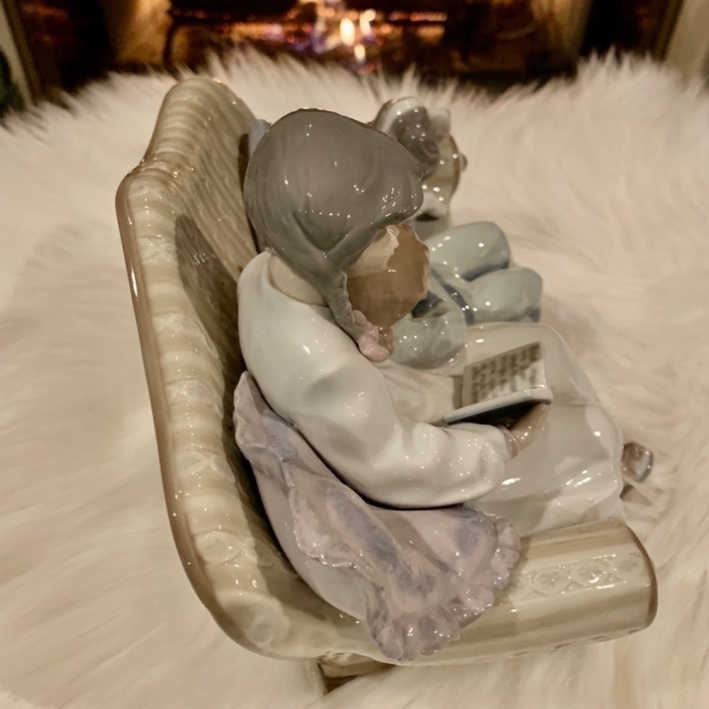 Lladro Big Sister Figurine New In Box - Picture 4 of 8